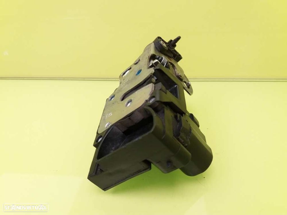 FECHADURA PORTA TRASEIRA DIREITA CHEVROLET LACETTI 2008 - 1