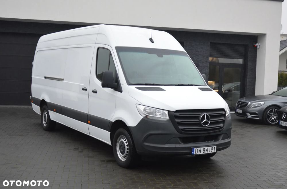 Mercedes-Benz Sprinter - 8
