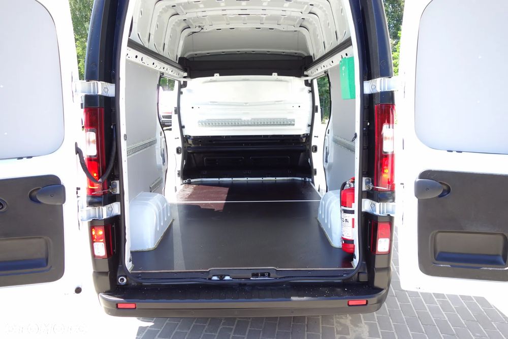 Renault Trafic 2.0 DCI 145 KM L2H2 Klima 2 x Drzwi Boczne Ledy Navi - 10