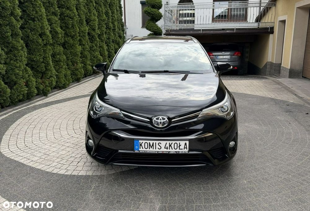Toyota Avensis - 9