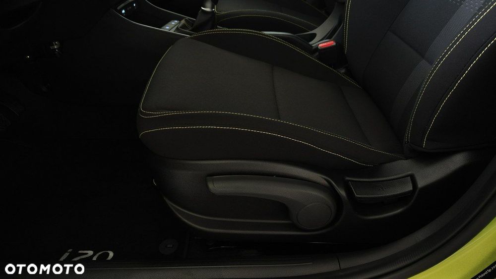 Hyundai i20 - 11