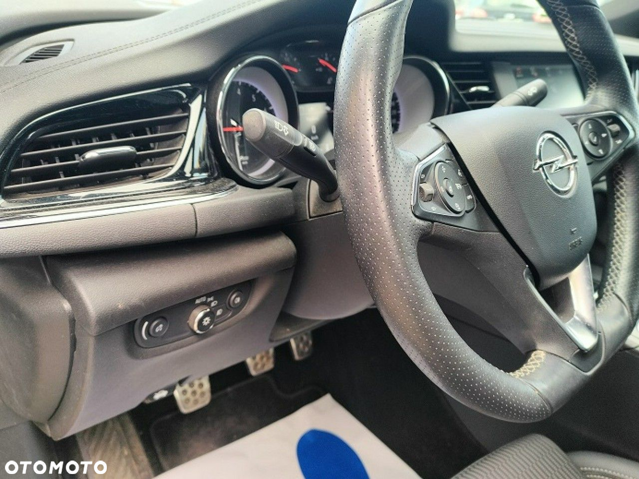 Opel Insignia - 19