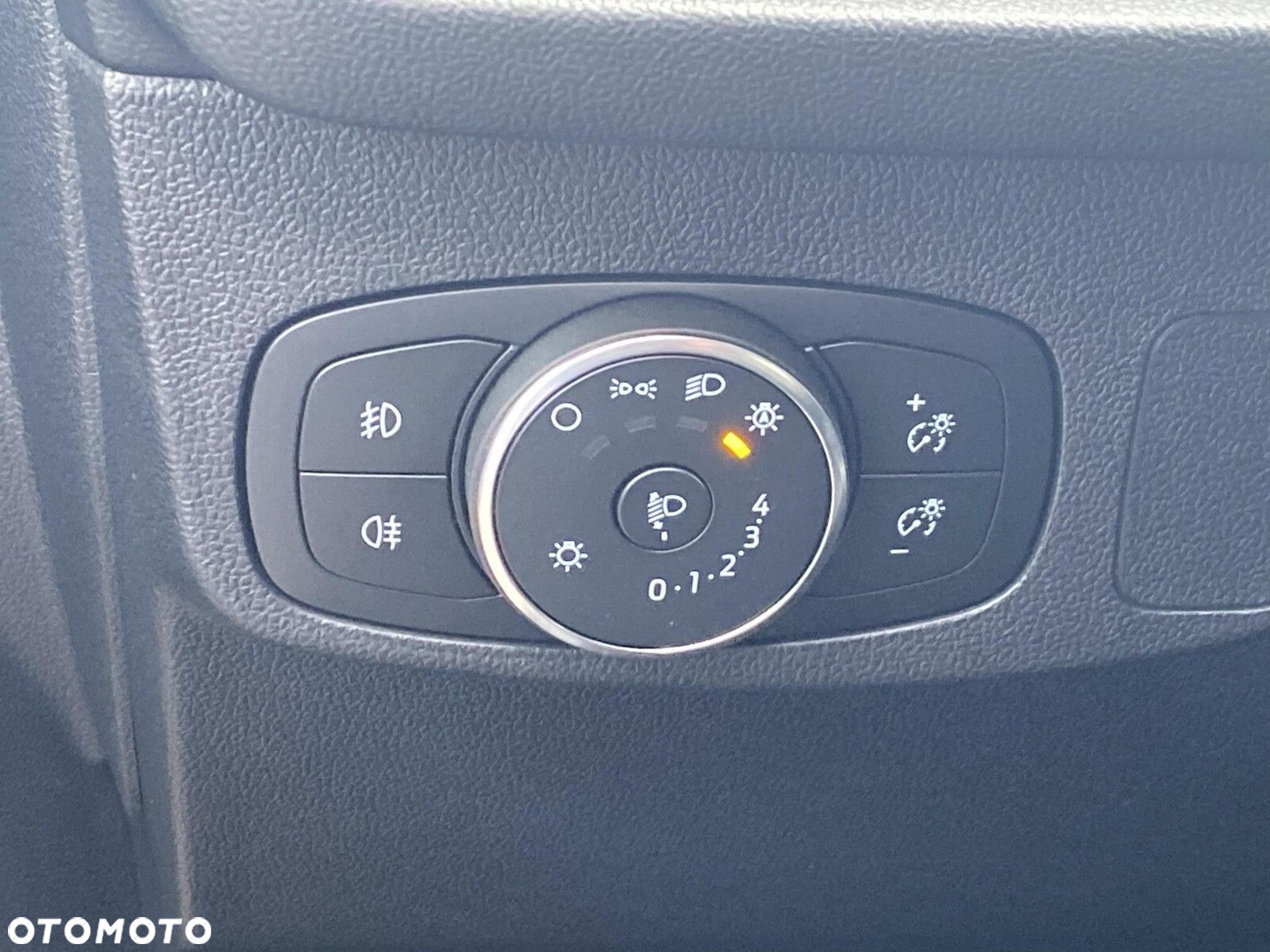 Ford Focus - 10