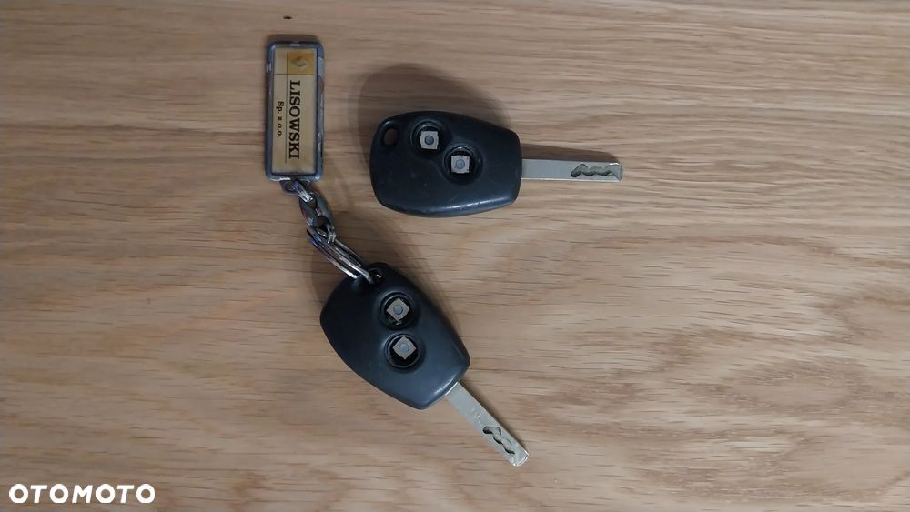 Renault Clio - 17