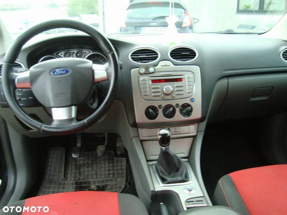Ford Focus - 11