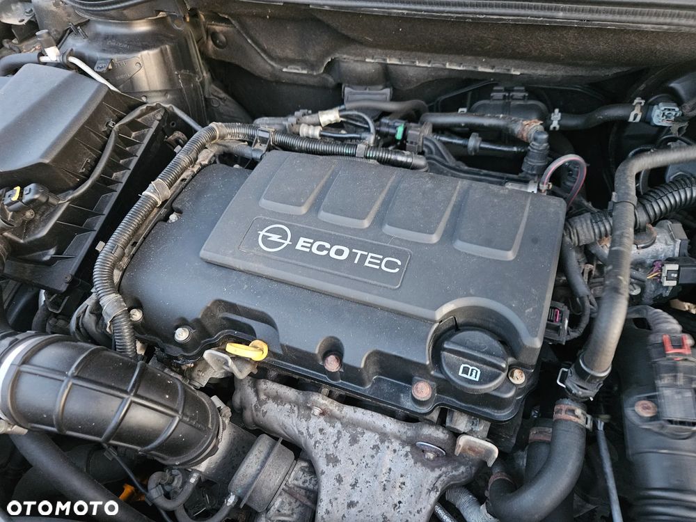 Opel Astra 1.4 T Cosmo - 4