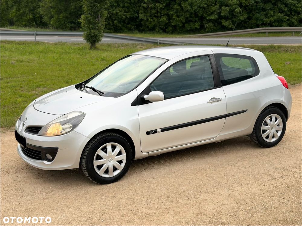 Renault Clio - 1
