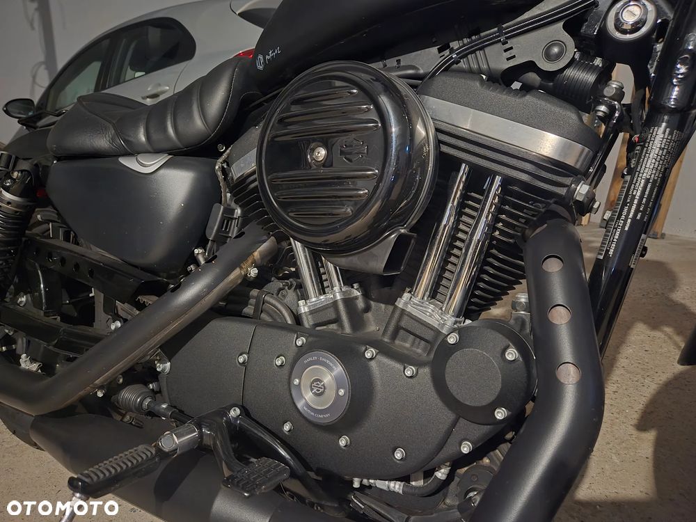 Harley-Davidson Sportster Iron 883 - 13