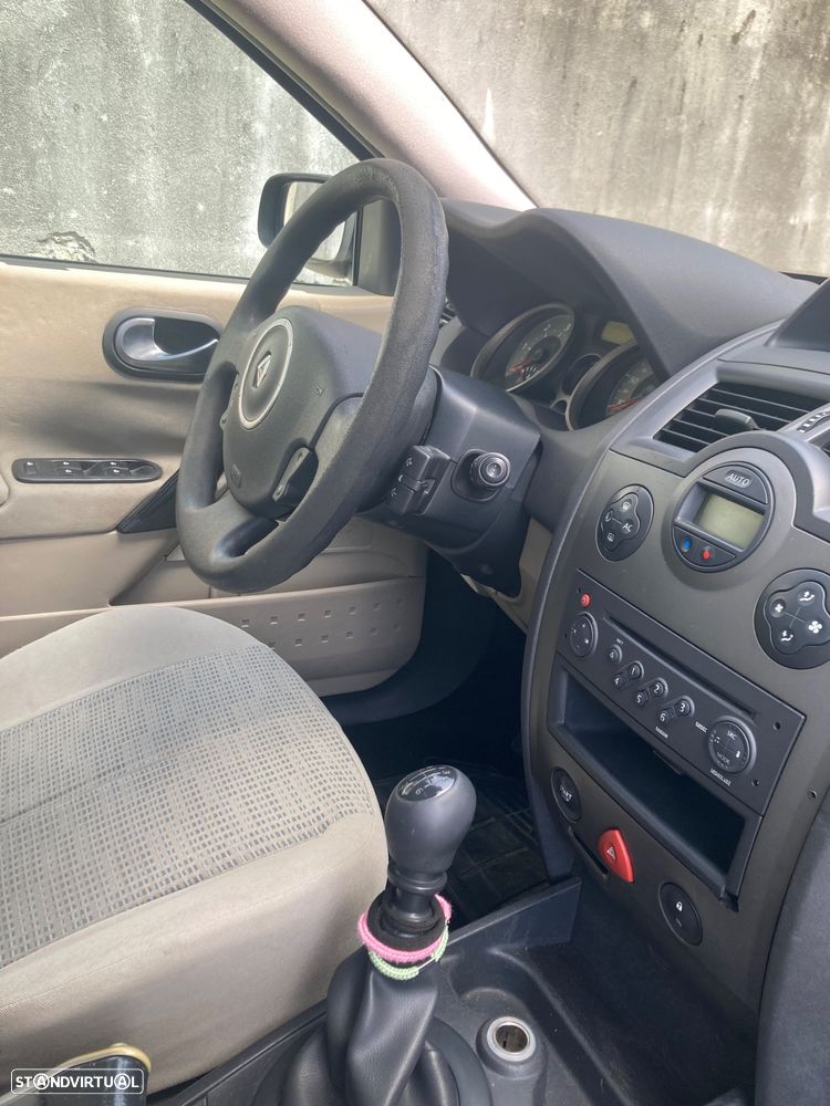 Renault Mégane Break 1.5 dCi Dynamique - 7