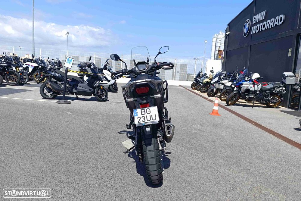 Honda Transalp 750 - 4