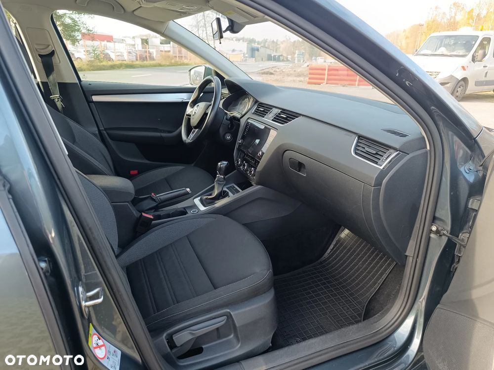 Skoda Octavia 1.5 TSI ACT Ambition - 8