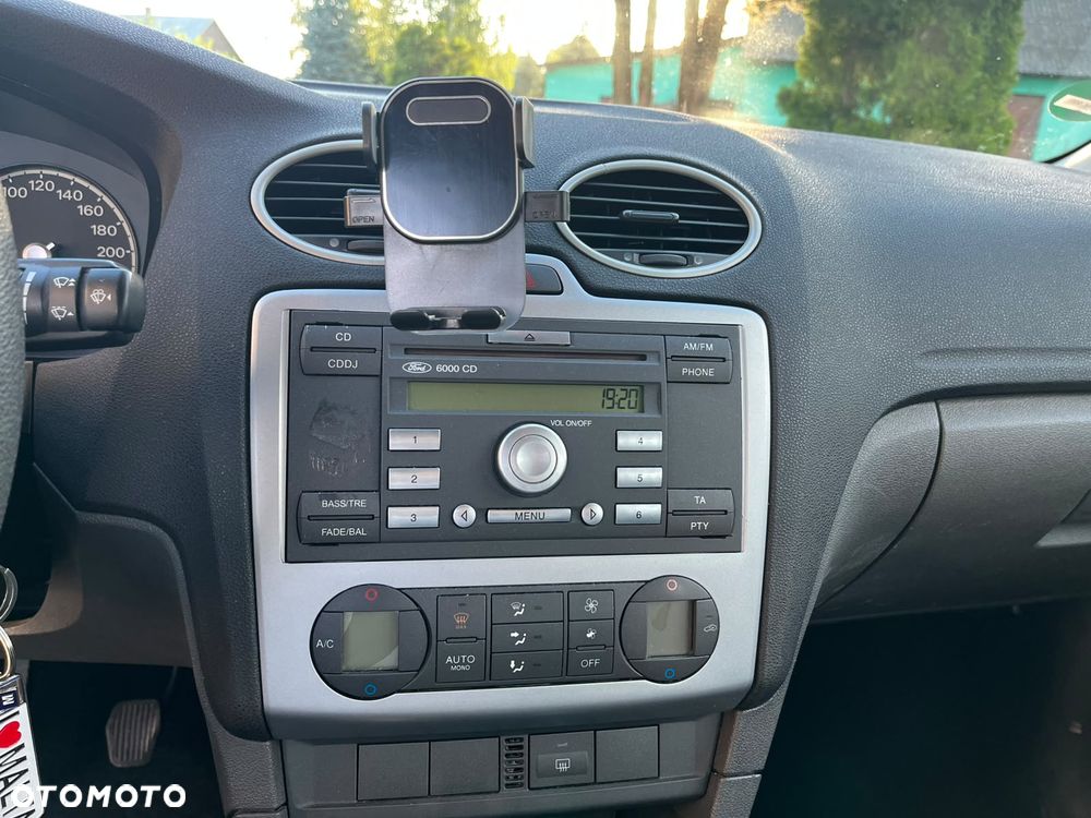 Ford Focus 1.6 Ti-VCT Trend - 13