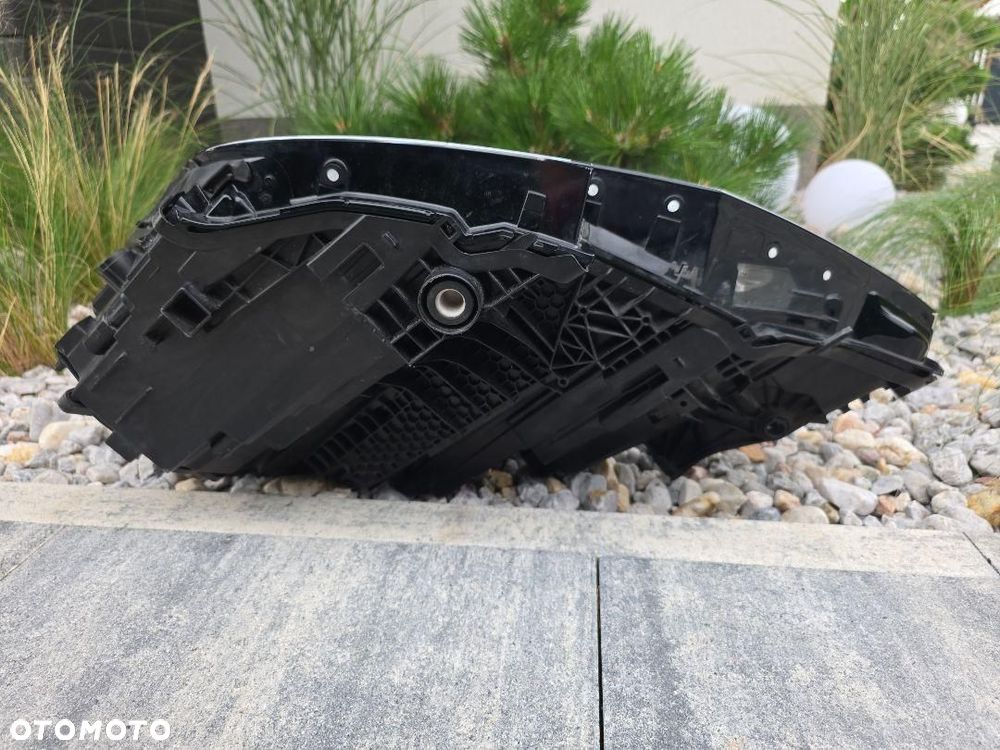 AUDI Q8 SQ8 4M8 Lampa prawa przód Full Led Matrix HD 4M8941036 2022 - 7