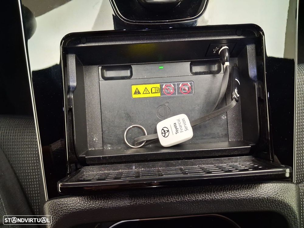 Toyota bZ4X 71,4 kWh Premium - 31