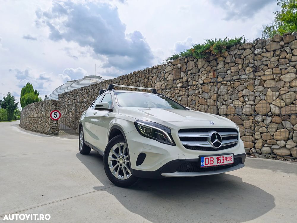 MERCEDES-BENZ GLA