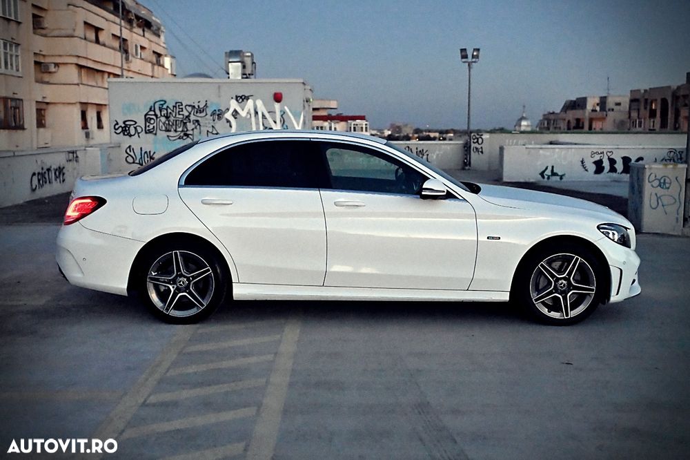 Mercedes-Benz C 300 e 4MATIC Aut. - 24