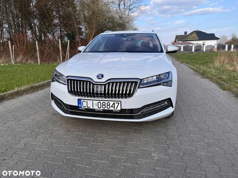 Skoda Superb 2.0 TDI SCR 4x4 Style DSG - 1