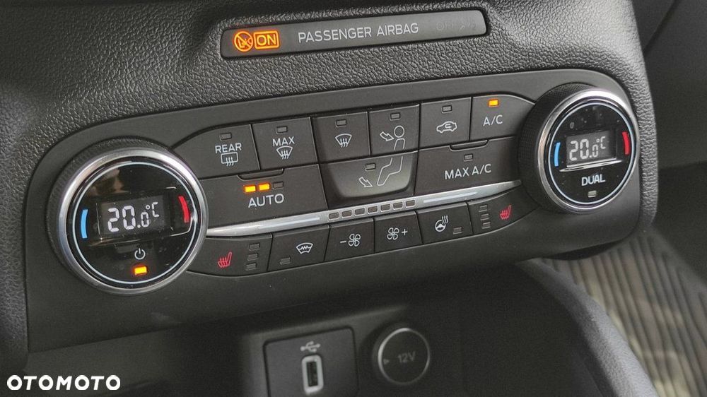 Ford Focus - 28