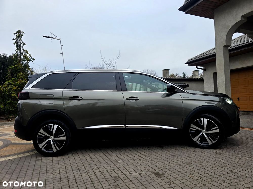 Peugeot 5008 - 8