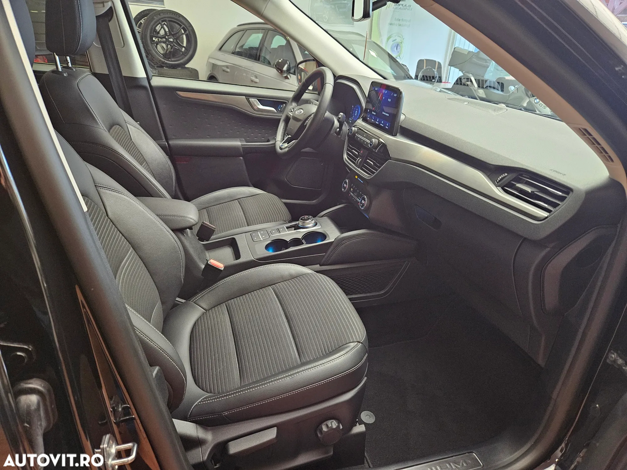 Ford Kuga 2.0 EcoBlue A8 AWD Titanium X - 19