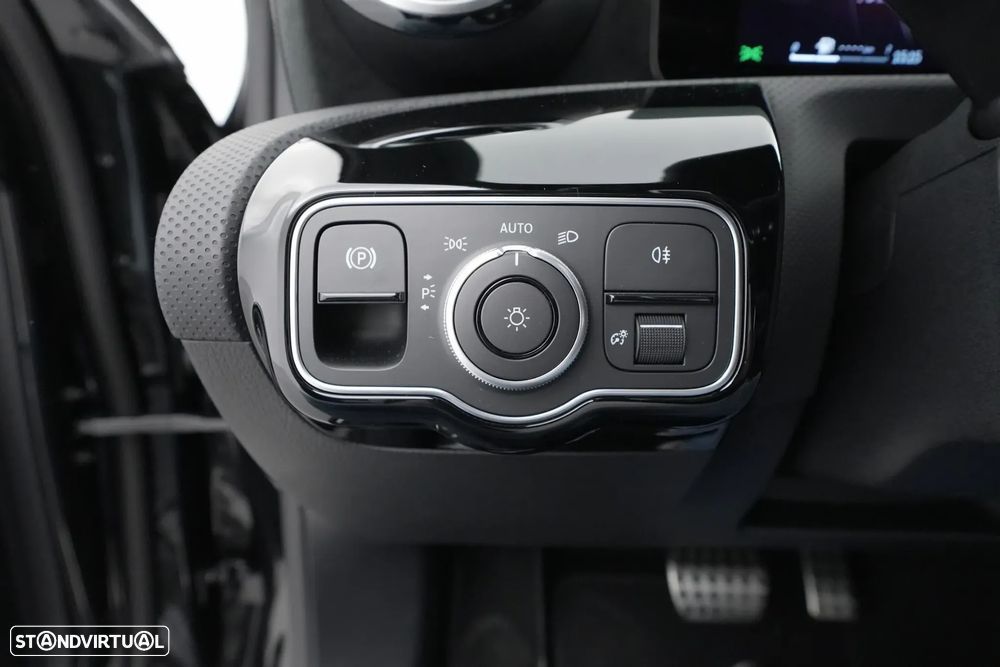 Mercedes-Benz A 180 d AMG Line Aut. - 19