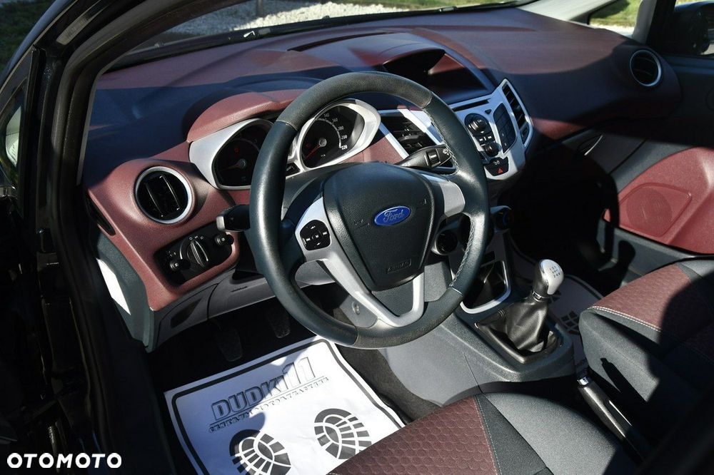 Ford Fiesta - 15