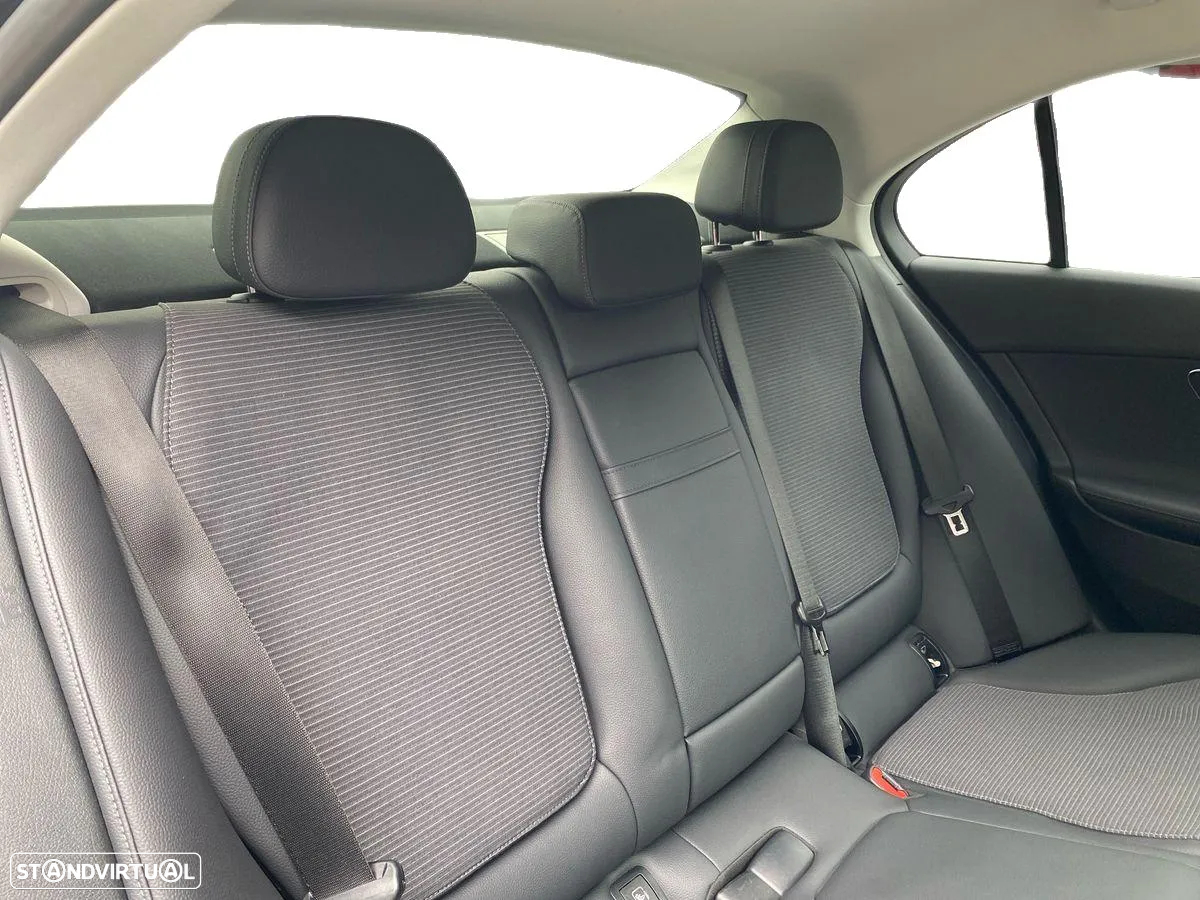 Mercedes-Benz C 220 d Avantgarde - 10