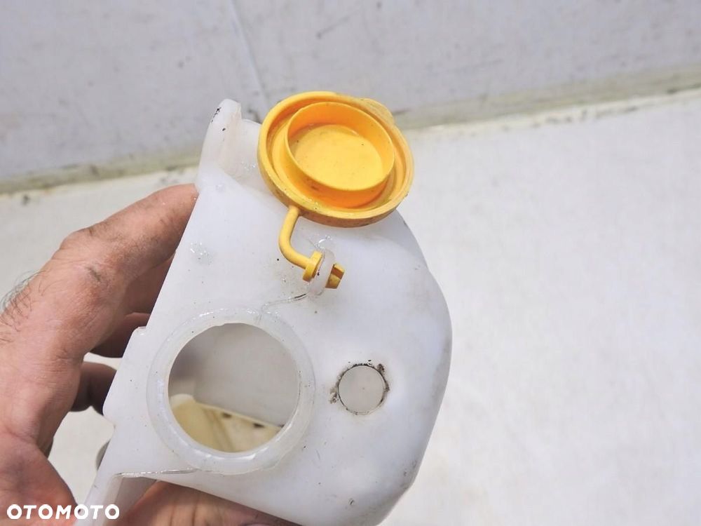 ZBIORNICZEK WYRÓWNAWCZY SUBARU FORESTER III 2.0 D - 5