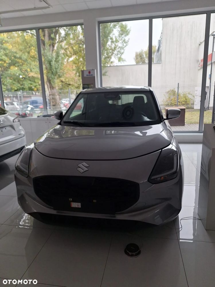 Suzuki Swift 1.2 Dualjet SHVS Premium Plus CVT - 1
