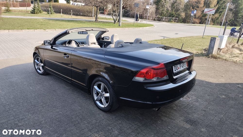 Volvo C70 D5 Summum - 32