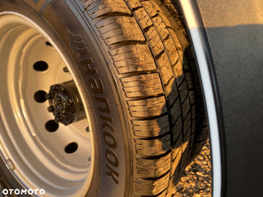 Nissan Cabstar NT400 - 12