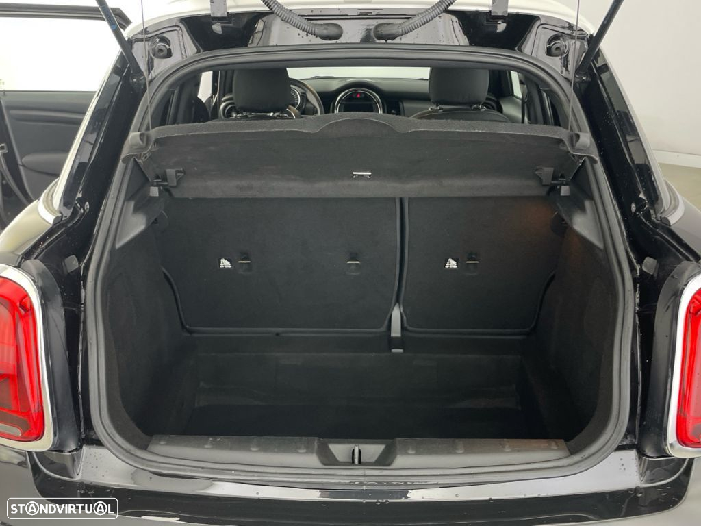 MINI 5 Portas Cooper D - 13