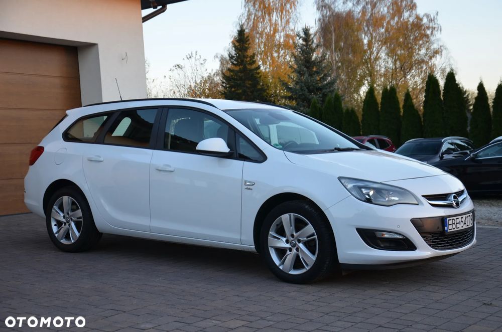 Opel Astra 2.0 CDTI Automatik ENERGY - 2