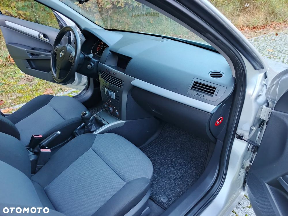 Opel Astra - 18