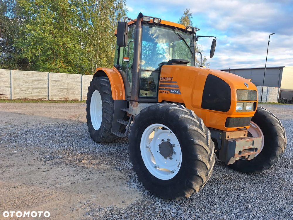 Renault Ares 630 RZ - 8