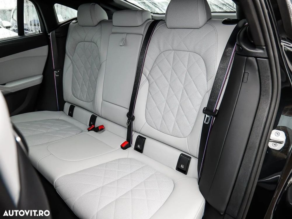 BMW X6 xDrive30d - 12