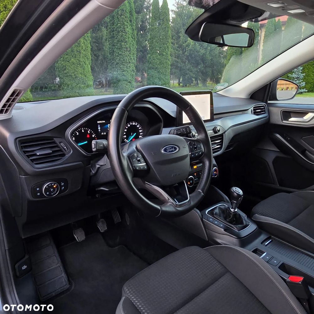 Ford Focus SW 1.0 EcoBoost Hybrid TITANIUM X - 25