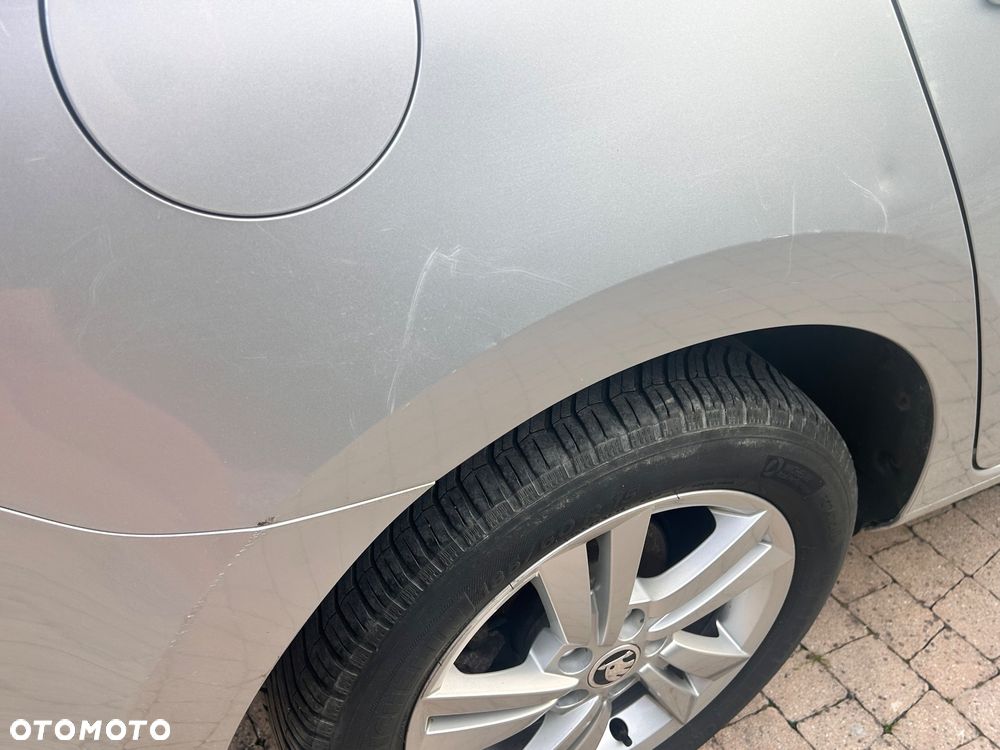 Skoda RAPID 1.6 TDI DPF Ambition - 5