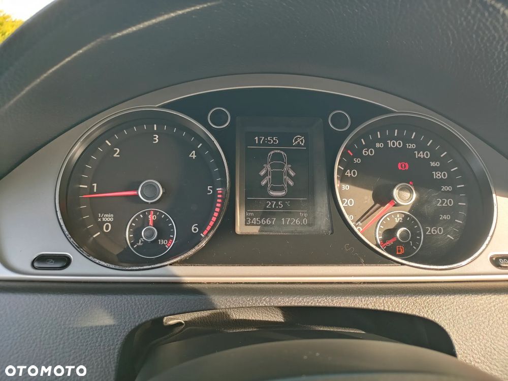 Volkswagen Passat 2.0 Blue TDI SCR Trendline - 28