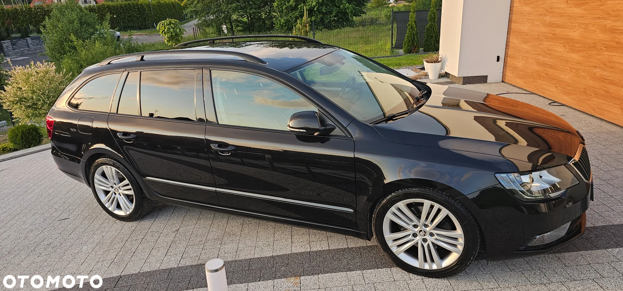 Skoda Superb 2.0 TDI Green tec DSG L&K - 37