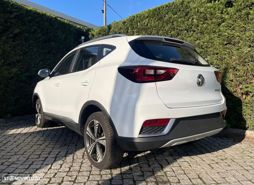 MG ZS EV 44.5 kWh Luxury - 4