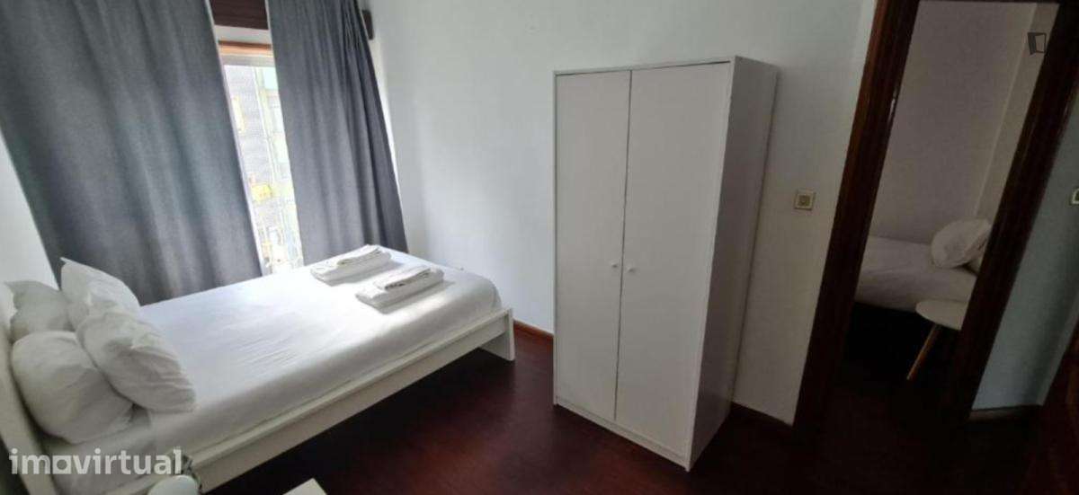 Apartamento com 3 quartos - localizado em Santo Ildefonso Porto - Grande imagem: 4/17