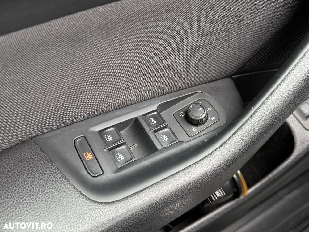 Volkswagen Passat 1.6 TDI (BlueMotion Technology) DSG Comfortline - 24