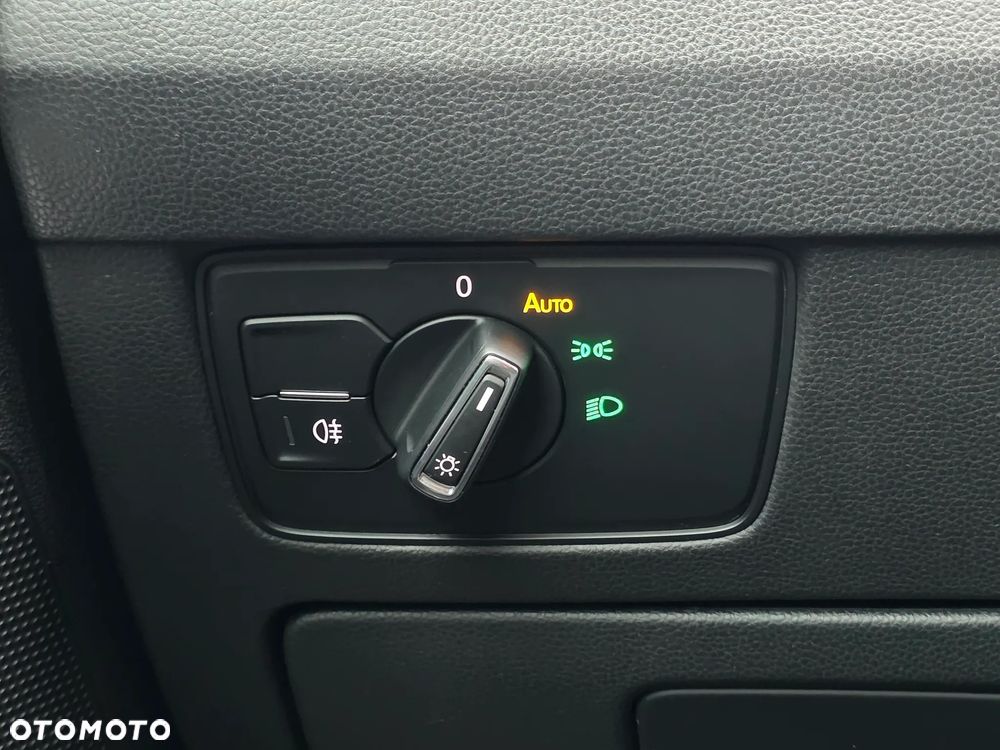 Volkswagen Arteon 2.0 TDI SCR Elegance DSG - 30