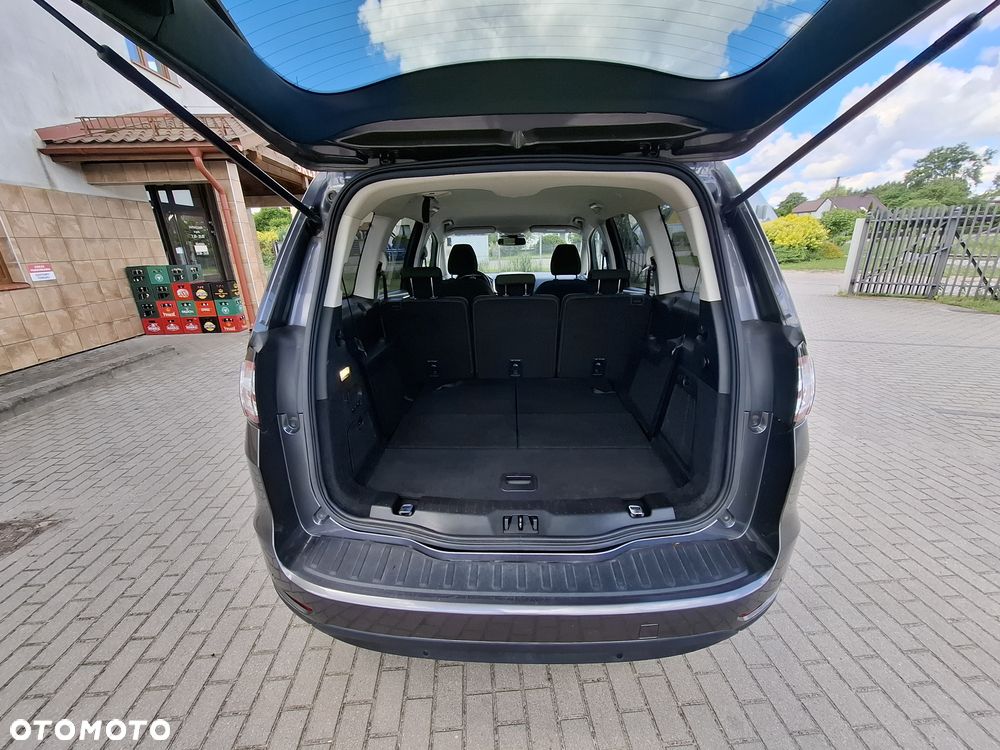 Ford Galaxy - 8