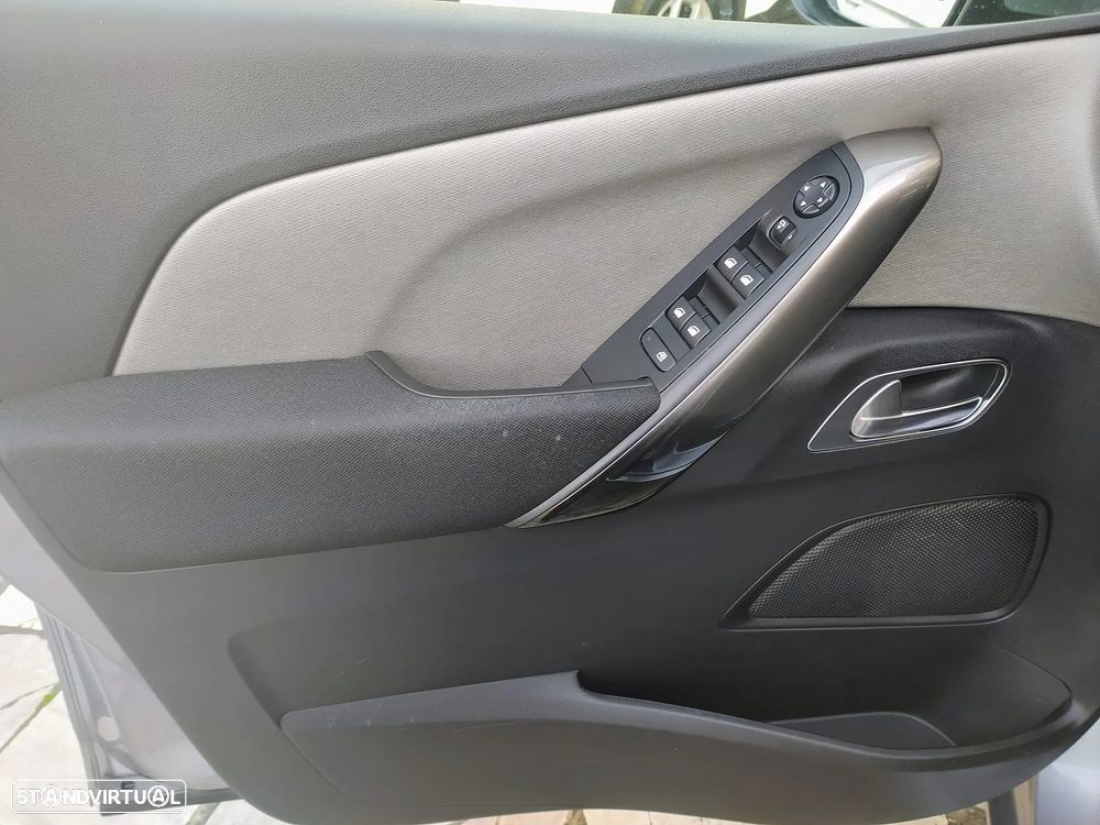 Citroën Grand C4 Spacetourer BlueHDi 130 Stop&Start SHINE - 19