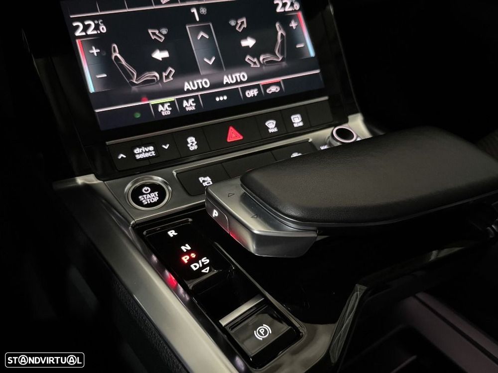 Audi Q8 e-Tron Sportback 55 quattro Advanced - 16