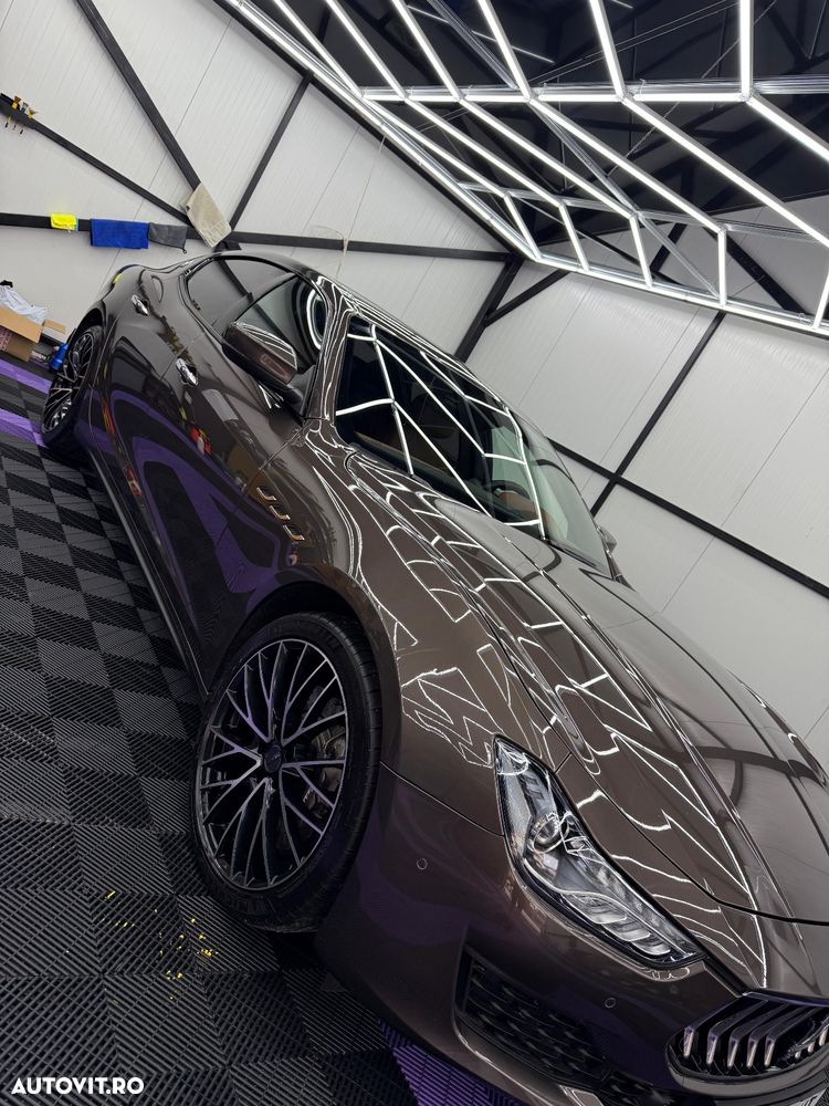 Maserati Ghibli - 1