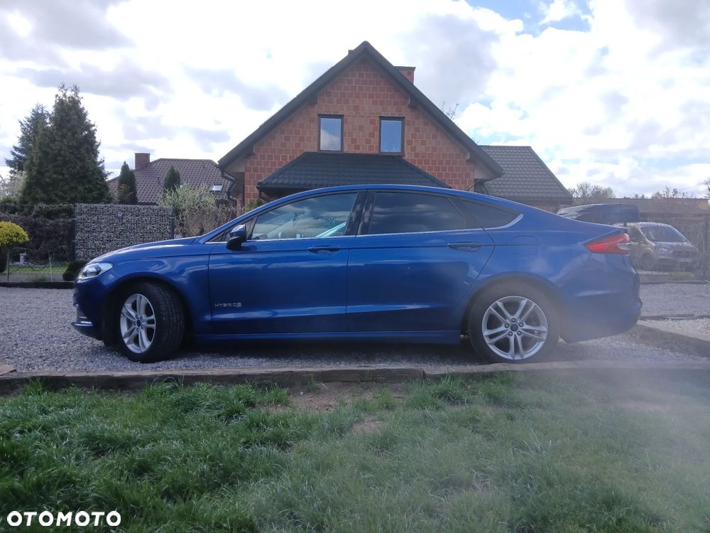 Ford Fusion - 2
