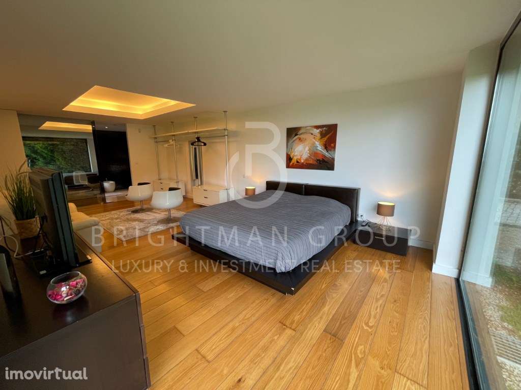 Moradia contemporânea com piscina em Santo Tirso - Grande imagem: 4/60